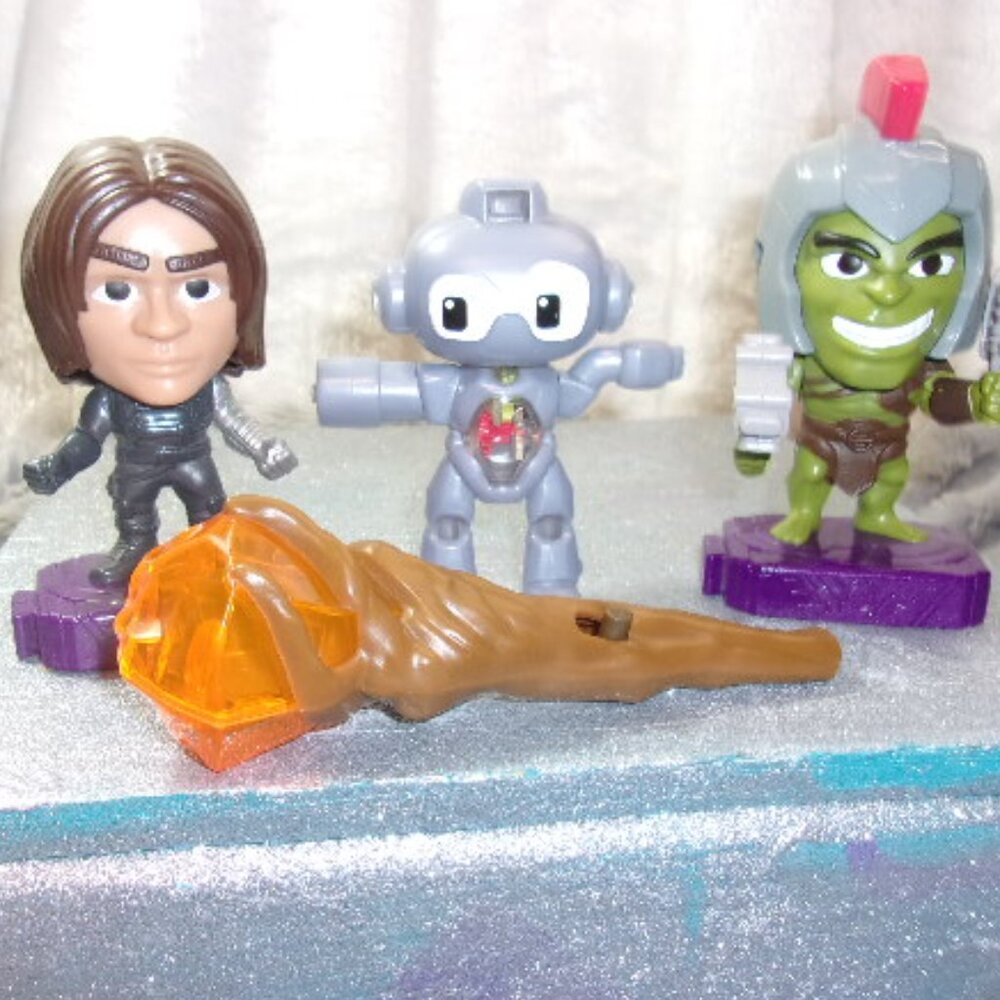 T-172 SET OF 4 2020 MCDONALDS TOYS DISCOVERY CHANNEL, DISNEY AND MARVEL
